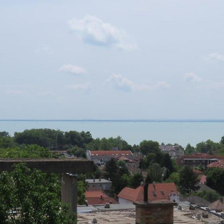 Prima Porta Vendeghaz Balatonalmádi Exterior foto
